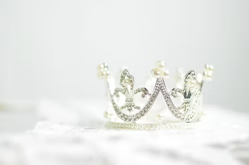 A Crown of pearls and silver.
Productive things to do in Ja,aica, enter the Jamaic Festival Queen Competition.